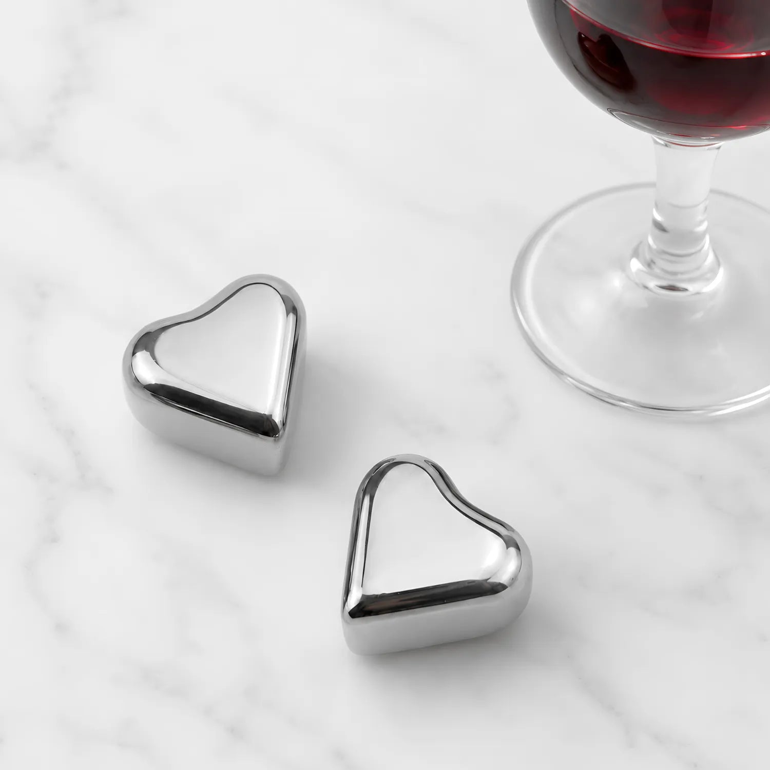 heart shaped stainless steel ice cubes detail view