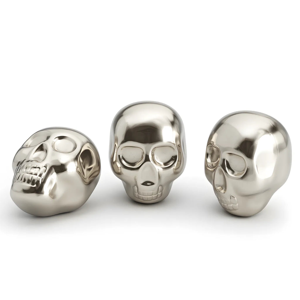 skull stainless steel ice cubes detail view